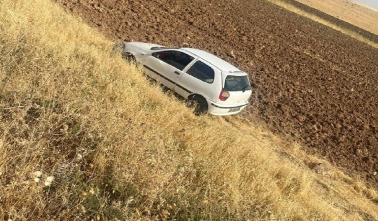 Nusaybin’de otomobil şarampole yuvarlandı: 4 yaralı