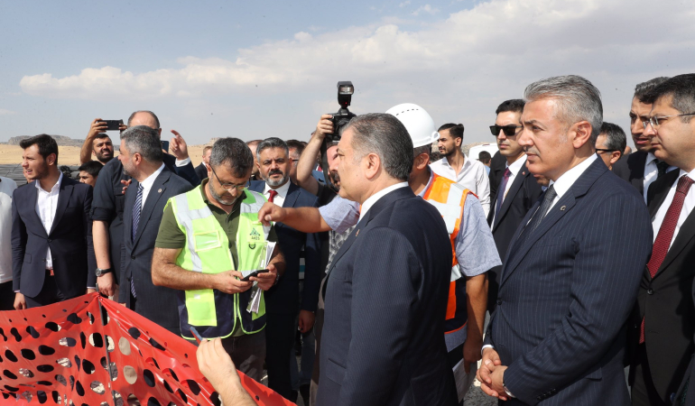 Sağlık Bakanı Koca, Mardin Şehir Hastanesi inşaatını inceledi