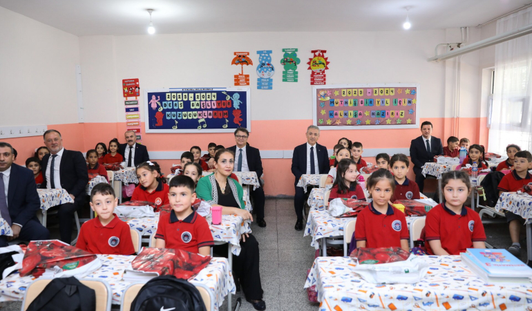 Mardin’de 241 bin 660 öğrenci ders başı yaptı