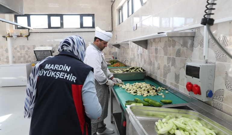 Mardin’de 10 Bin Kişilik Aşevi Hizmete Başladı