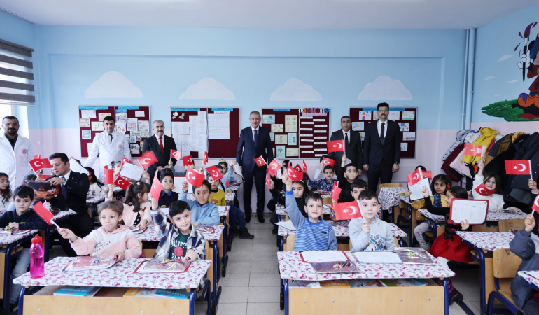 Mardin’de 251 bin öğrenci karne heyecanı yaşadı