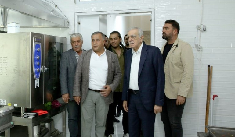 Başkan Türk, Midyat ve Nusaybin’e müjdeyi verdi!