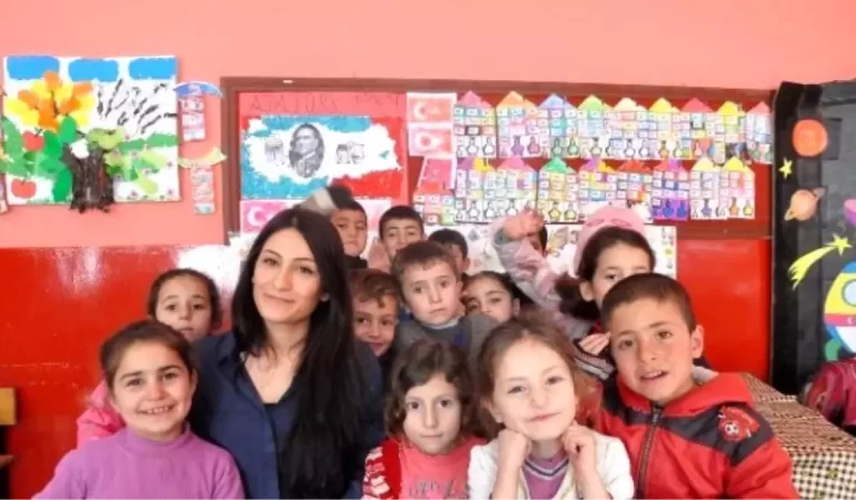Hülya Öğretmenin Bitlis Kids’i Toplumsal Medyada Fenomen Oldu