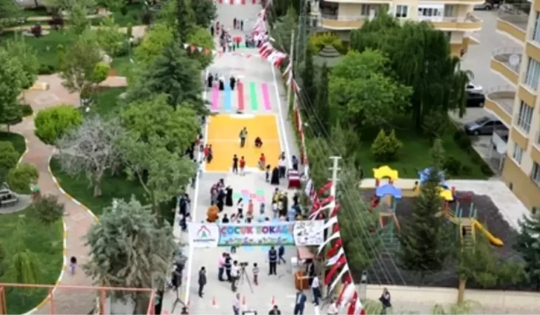 Karaköprü’de Çocuklara Özel Sokak