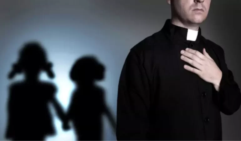 Vatikan, Çocuklara Tecavüz Ettiği Söylenen Rahibi Hatasız Buldu