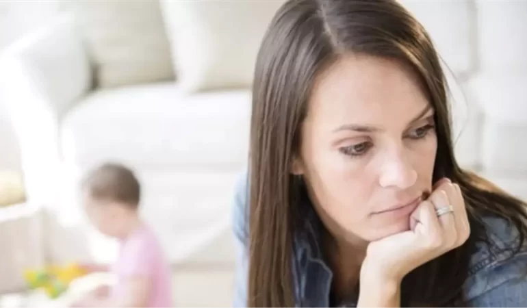 Doğum Sonrası Her 10 Bayandan Biri Depresyona Giriyor!
