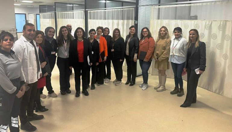 Mardin Eğitim ve Araştırma Hastanesine “Anne Dostu Hastane” unvanı