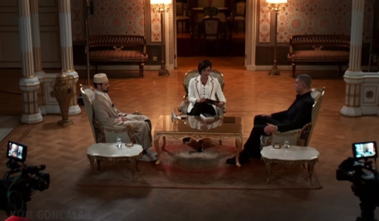 Özlem Gürses, Kızıl Goncalar’a konuk oldu