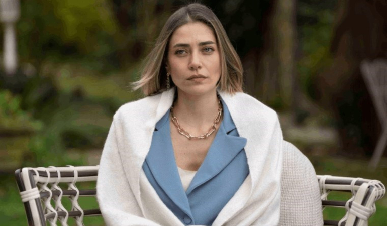 Öznur Serçeler kim, kaç yaşında, nereli? Holding dizisinin Ceyda’sı Öznur Serçeler hangi dizi ve filmlerde oynadı?