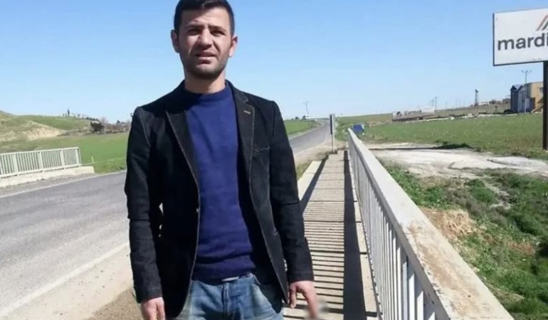 Kızıltepe’de otomobil şarampole yuvarlandı: 1 ölü, 2 yaralı