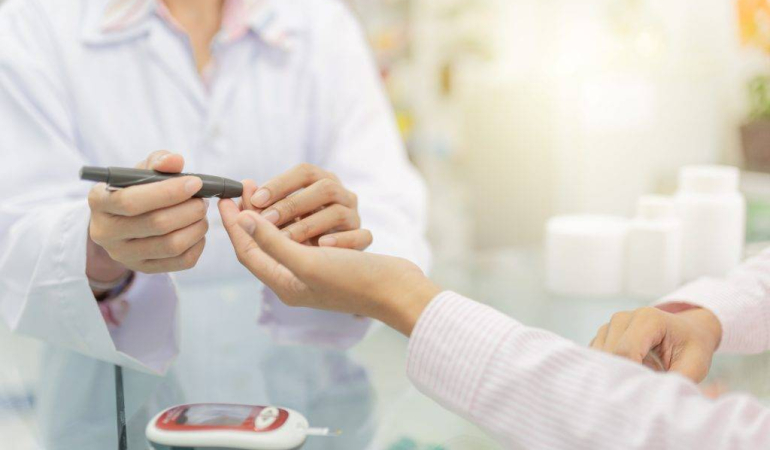 Şeker Hastalığı (Diyabet) Belirtileri ve Kan Şekeri Kontrol Yöntemleri