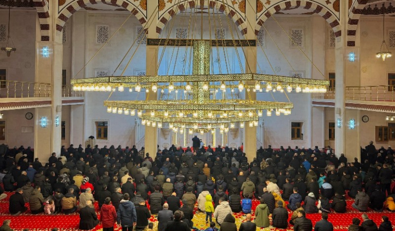 Mardin’de Berat Kandili dualarla idrak edildi