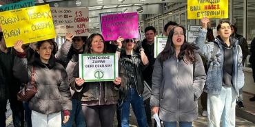 anadolu-universitesi-ogrencilerinden-yemekhane-ucretlerine-gelen-zamma-protesto-zQrcdJxp.jpg