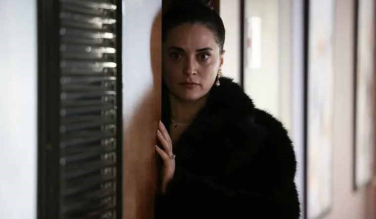 Kral Kaybederse’nin Handan’ı Aslıhan Gürbüz kimdir? Aslıhan Gürbüz evli mi, hangi dizi ve filmlerde oynadı?