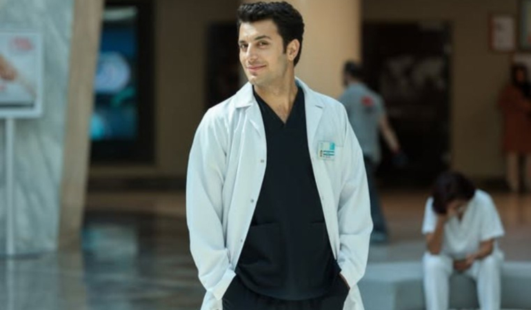 Bahar dizisinin Doktor Uğur Aydın’ı Devrim Kabacaoğlu kimdir? Devrim Kabacaoğlu kaç yaşında, nereli? Devrim Kabacaoğlu diziden mi ayrılıyor?