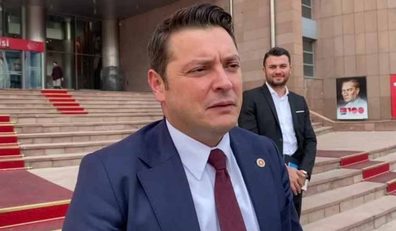 Turan Taşkın Özer kimdir, nereli? Turan Taşkın Özer hangi partiden?