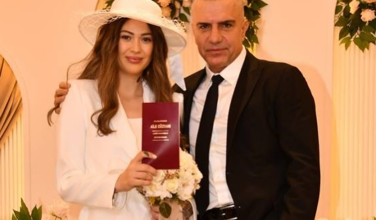 Mardinli şarkıcı, 15 yaş küçük sevgilisiyle sessiz sedasız evlendi