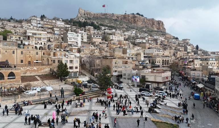 Mardin’de ‘Uzak Şehir’ bereketi