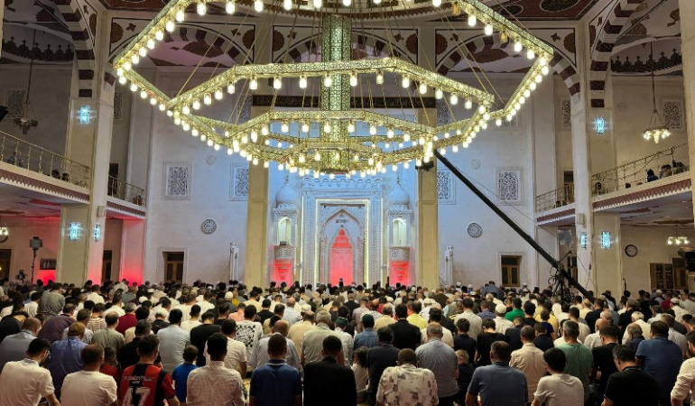 Mardin’de Mevlit Kandili’nde camiler doldu taştı