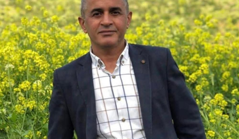 Mardinli İş Adamı, TIR’a Ok Gibi Saplanan Otomobilde Hayatını Kaybetti