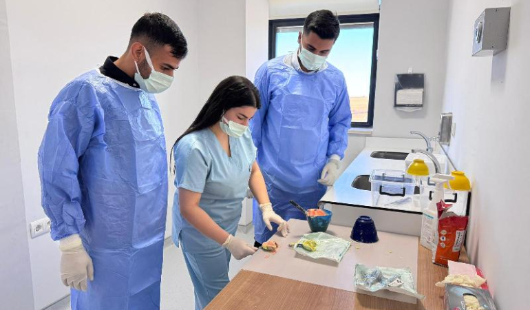 Protez İşlemleri Artık Çevre İllere Gitmeden Yerinde Yapılabiliyor