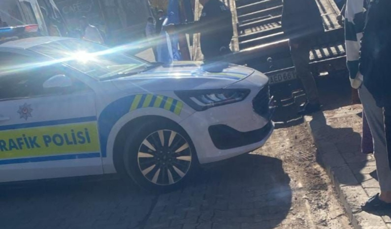 Kızıltepe’de tırın çarptığı kadın hayatını kaybetti